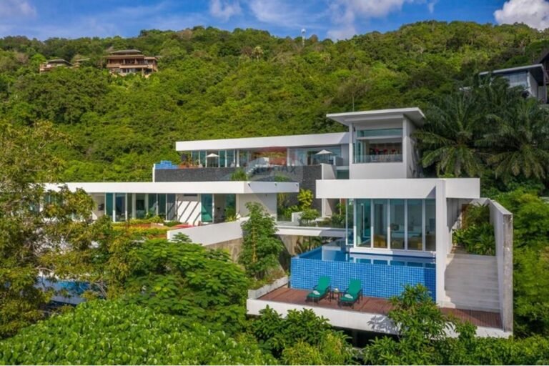 4 BR Ocean-View Villa in West Coast with Sunset View For Sale